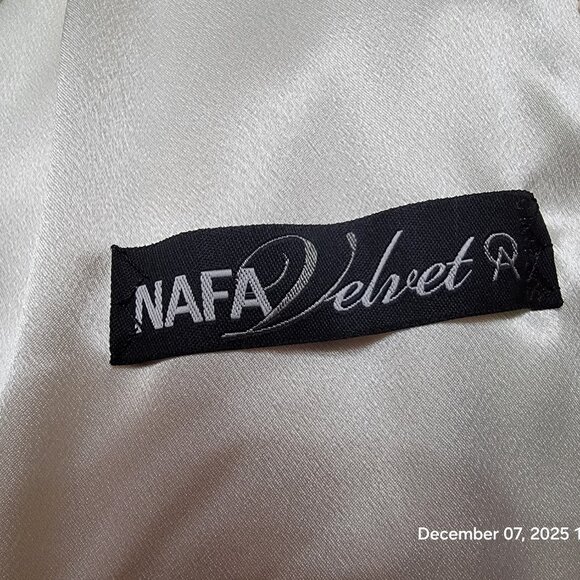 Beige mink fur coat - never worn! - Picture 5 of 11